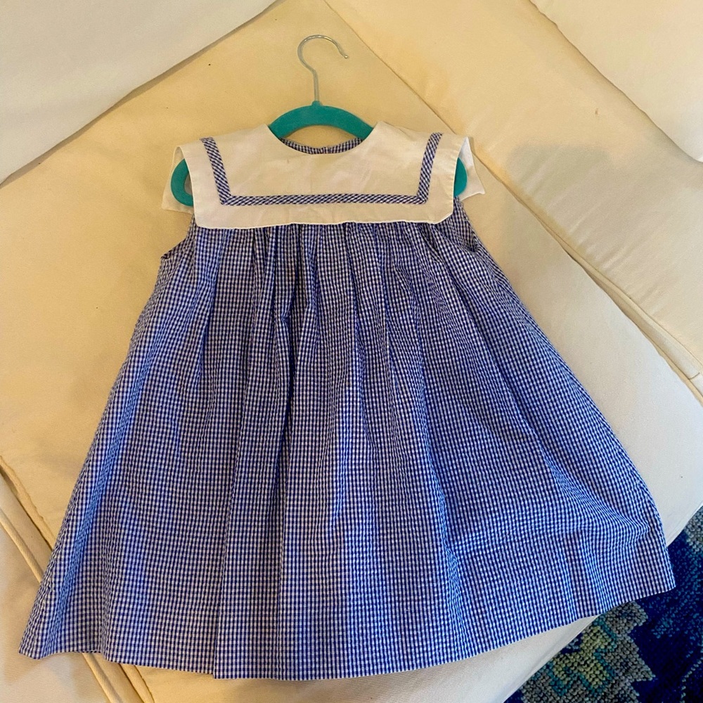 Girls play dress size 2